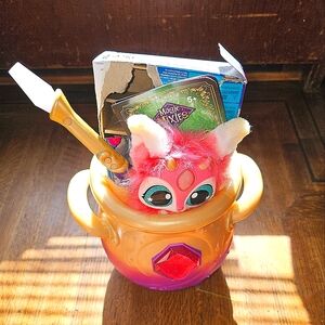 Magic Mixie Cauldron with Left Over Potions, Prize and Wand